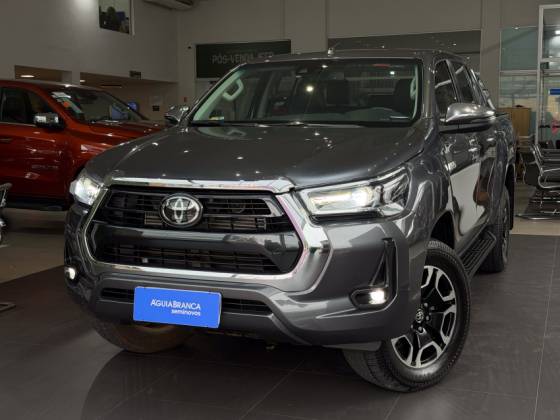 TOYOTA HILUX 2.8 D-4D TURBO DIESEL CD SRX 4X4 AUTOMÁTICO